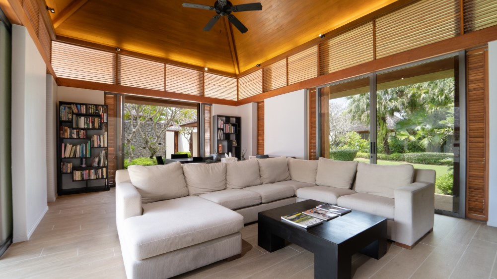 Villa Jia - Living area and reading nook